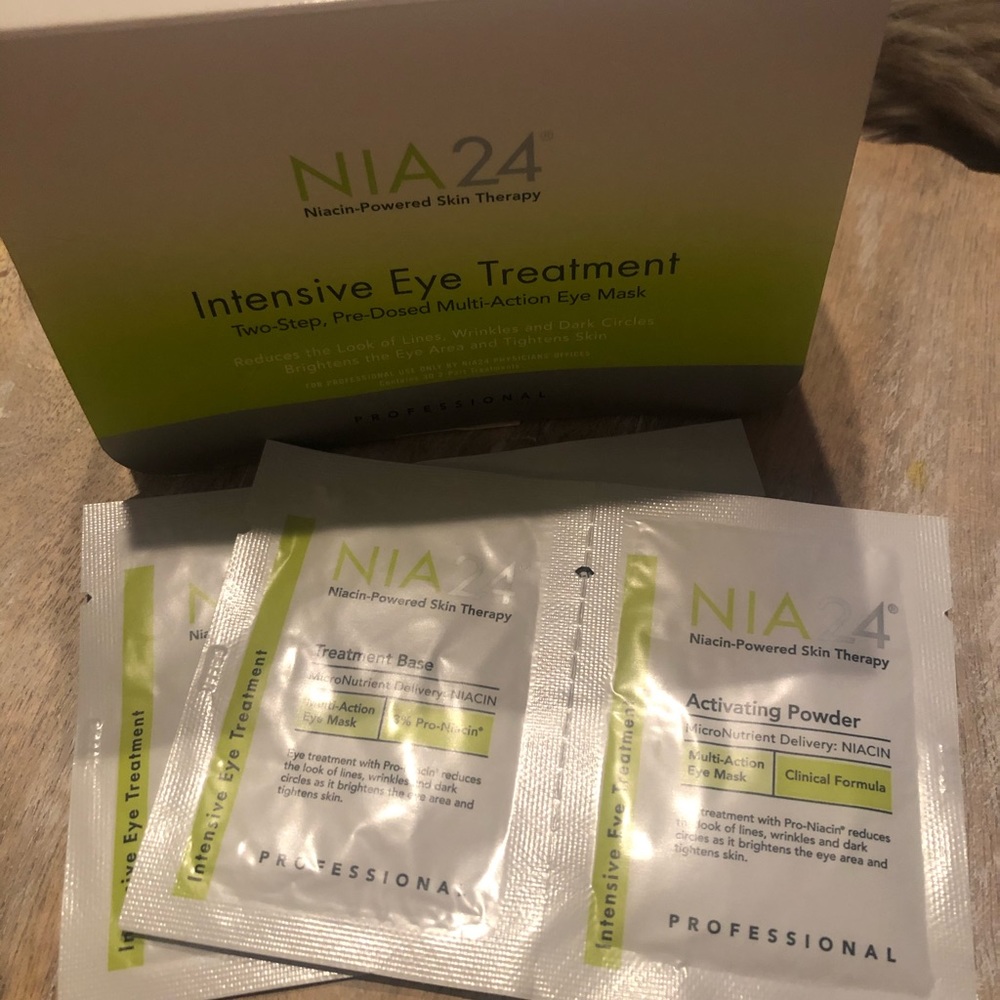 COPY - NEW!! NIA24 2 Professional Eye Treatments!!